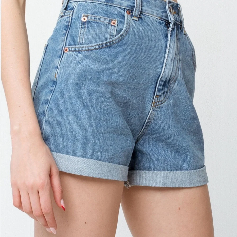 URBAN OUTFITTERS BDG BLUE JEANS SHORTS MOM HIGH WAISTED VINTAGE STYLE Size: 27 - Picture 14 of 16